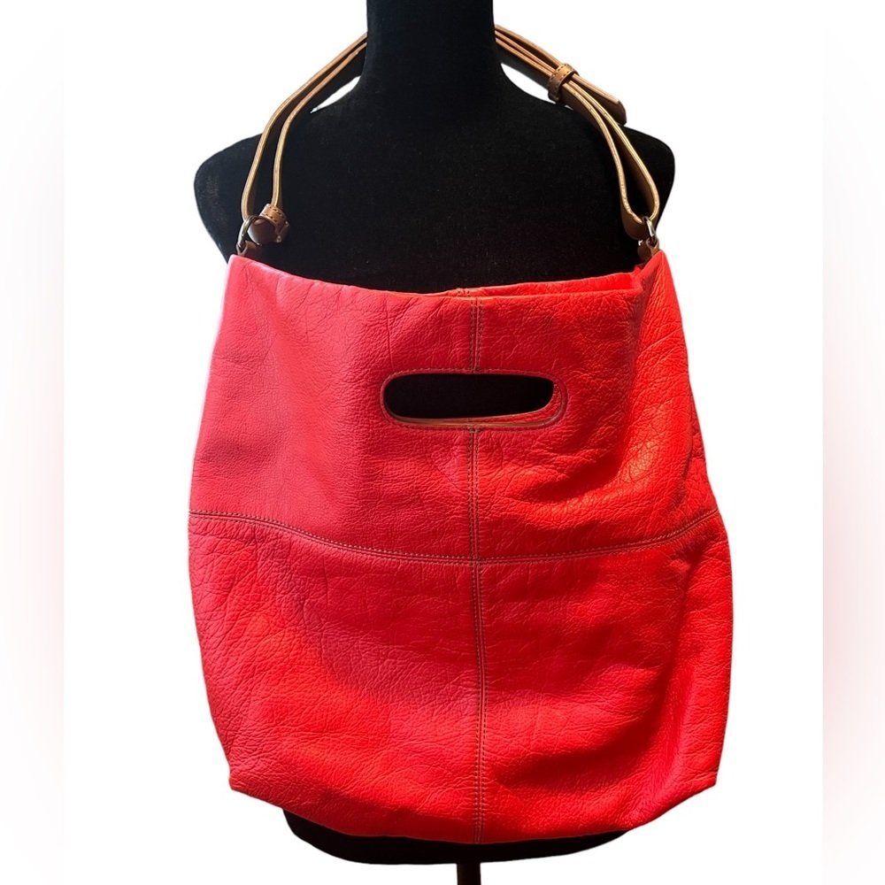 Barr + Barr red pebble leather shoulder bag with‎ adjustable strap​